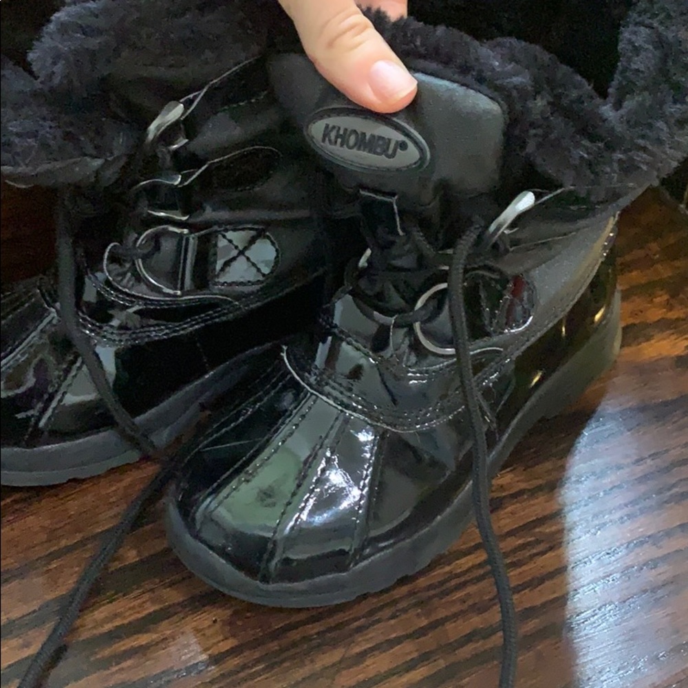 Girls snow boots